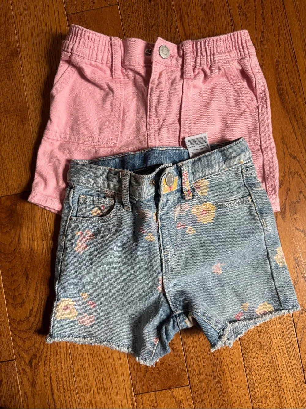 Two pairs old navy jean shorts 5T